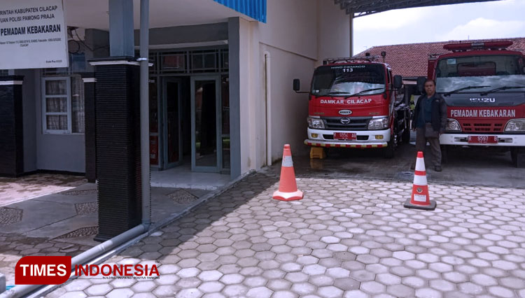 Mengapa Damkar Cilacap adalah Sahabat Terbaik Anda Saat Cuaca Panas?